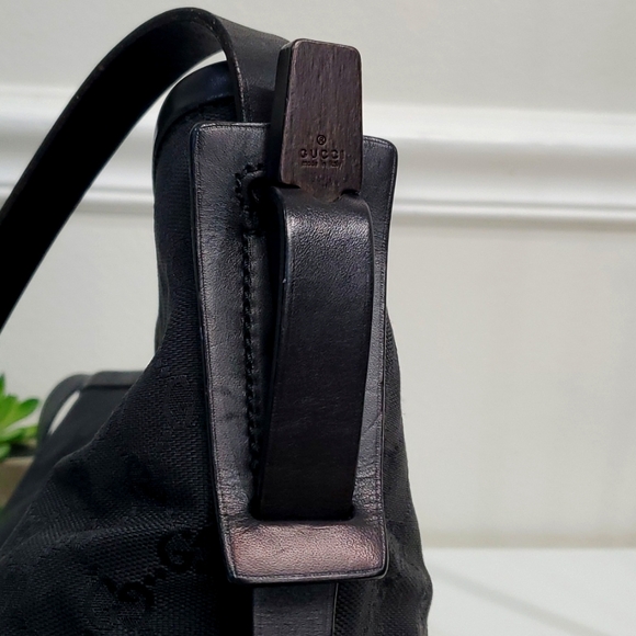 ๐ฎ๐น Gucci Black GG Canvas Monogram Leather Trim Bucket Shoulder Bag ๐ฎ๐น ๐ค๐ค - Picture 9 of 17